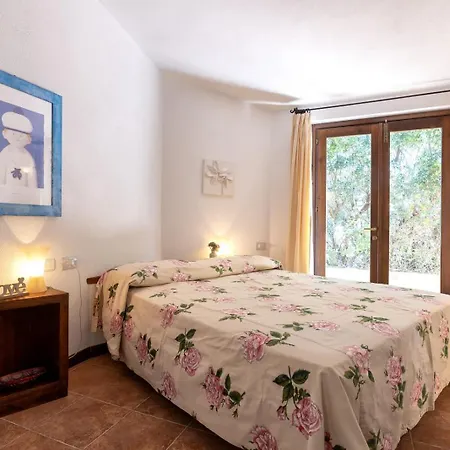 Felice Costa Paradiso